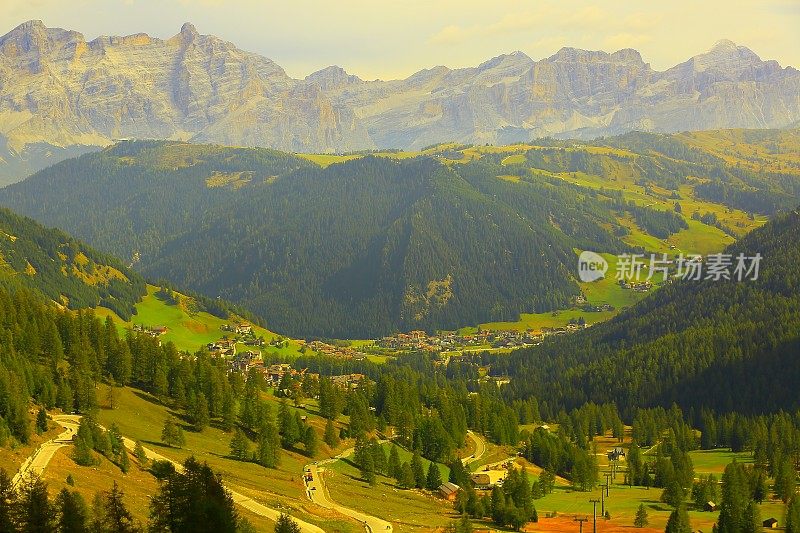 田园诗般的意大利Dolomites sudtirol来自Gardena Pass & Fanes集团